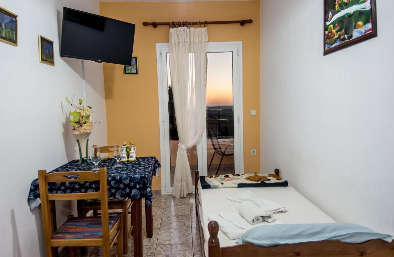 Aristotelis Apartments Razata Ngoại thất bức ảnh