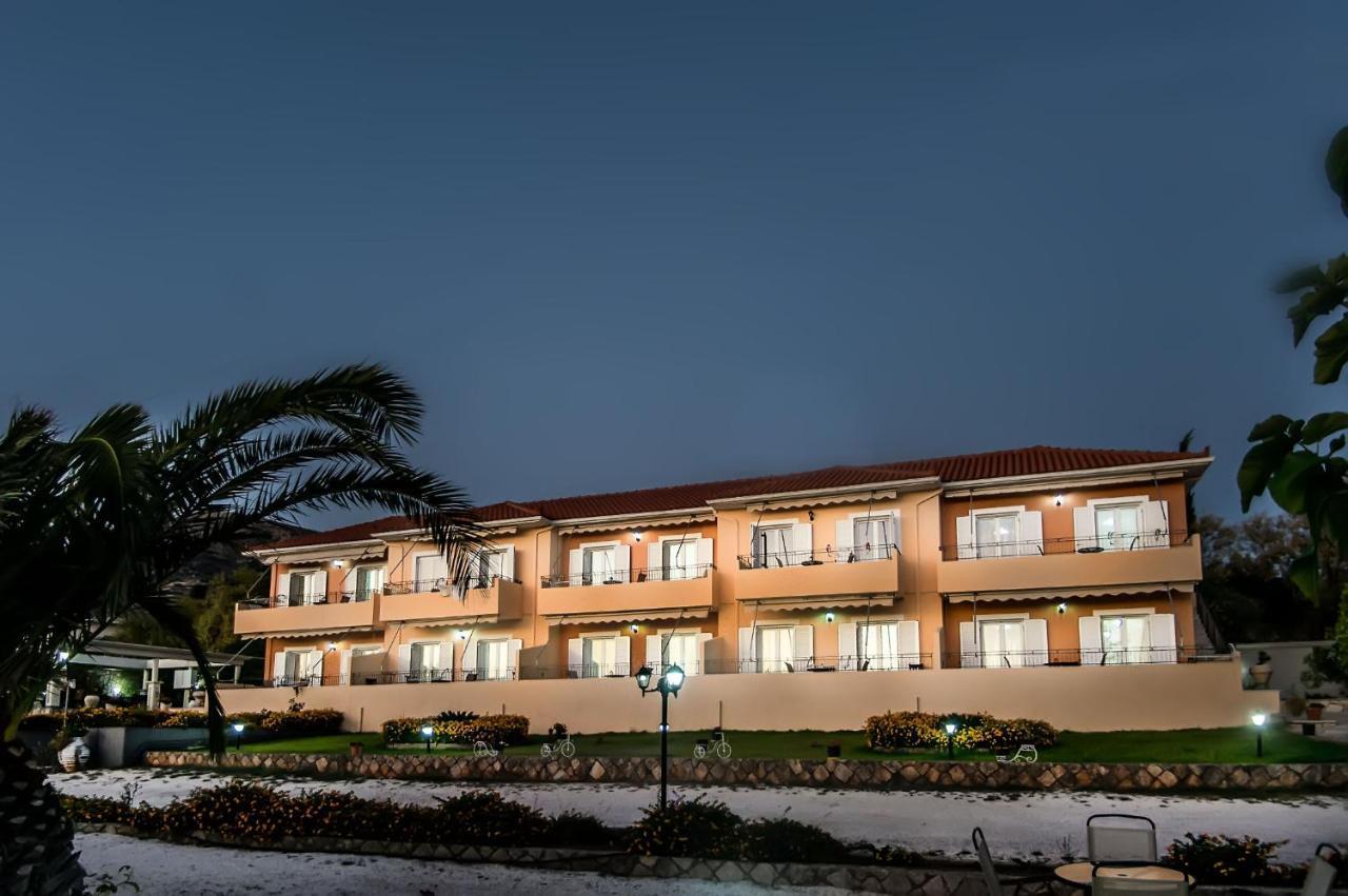 Aristotelis Apartments Razata Ngoại thất bức ảnh