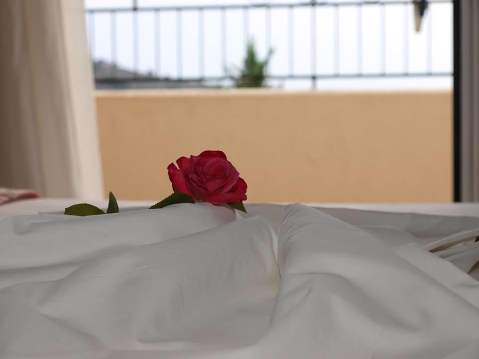 Aristotelis Apartments Razata Ngoại thất bức ảnh